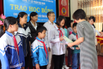 Học bổng tấm lòng vàng - Đại Nam trao 12 suất học bổng cho học sinh con CNVCLĐ nghèo học giỏi của tỉnh Điện Biên