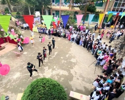 Công đoàn Trường Phổ thông DTNT THPT huyện Điện Biên Đông phối hợp chuyên môn tổ chức “Tết Sum vầy - Xuân gắn kết”