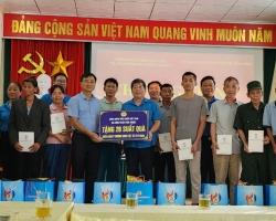 Công đoàn Viên chức tỉnh Điện Biên tổ chức thăm...