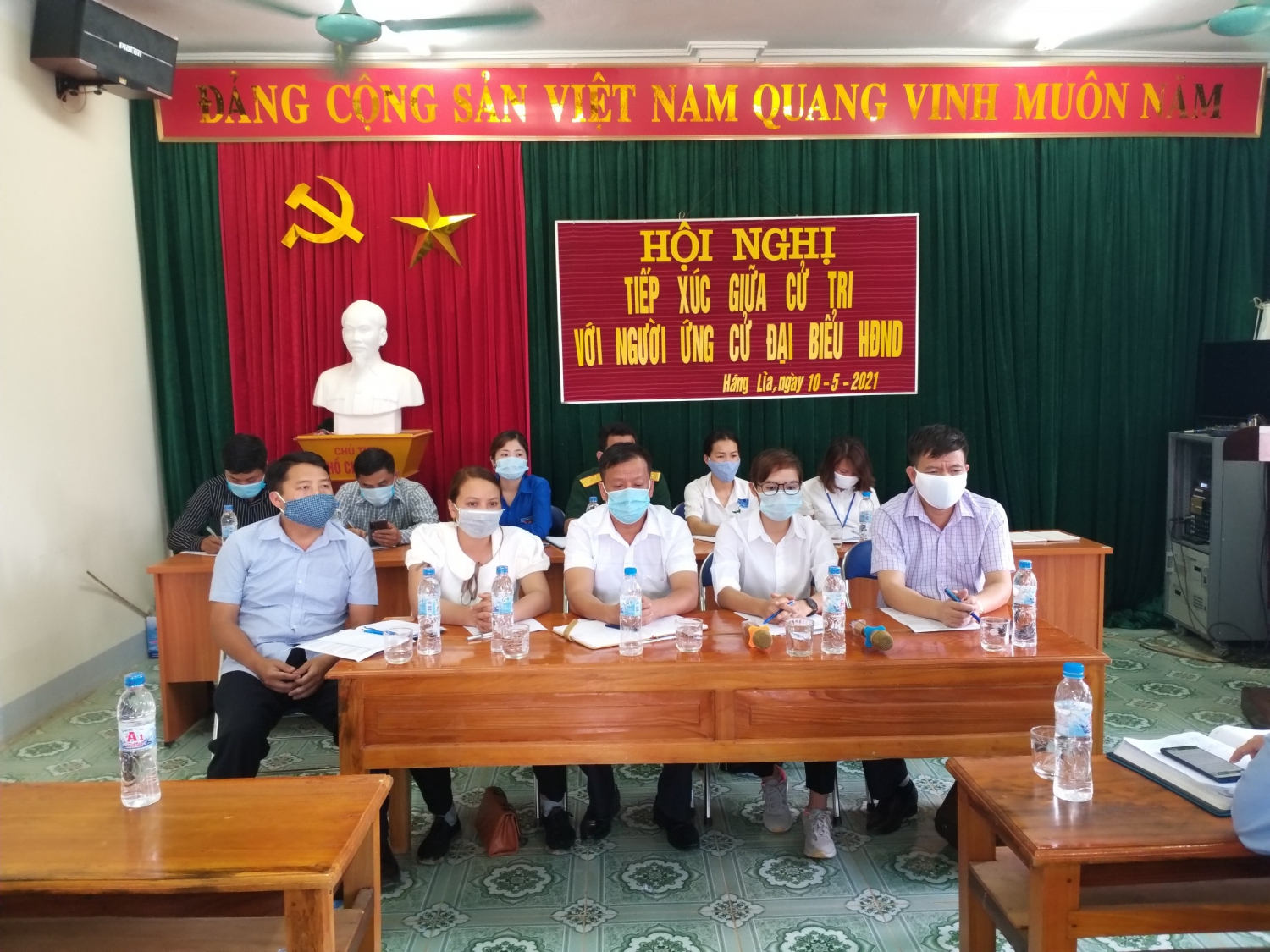 50 Chủ tịch Liên đoàn Lao động tỉnh tiếp xúc cử tri tại huyện Điện Biên Đông 02